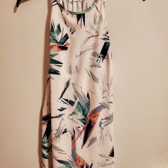 Tank - Picture 2 of 2